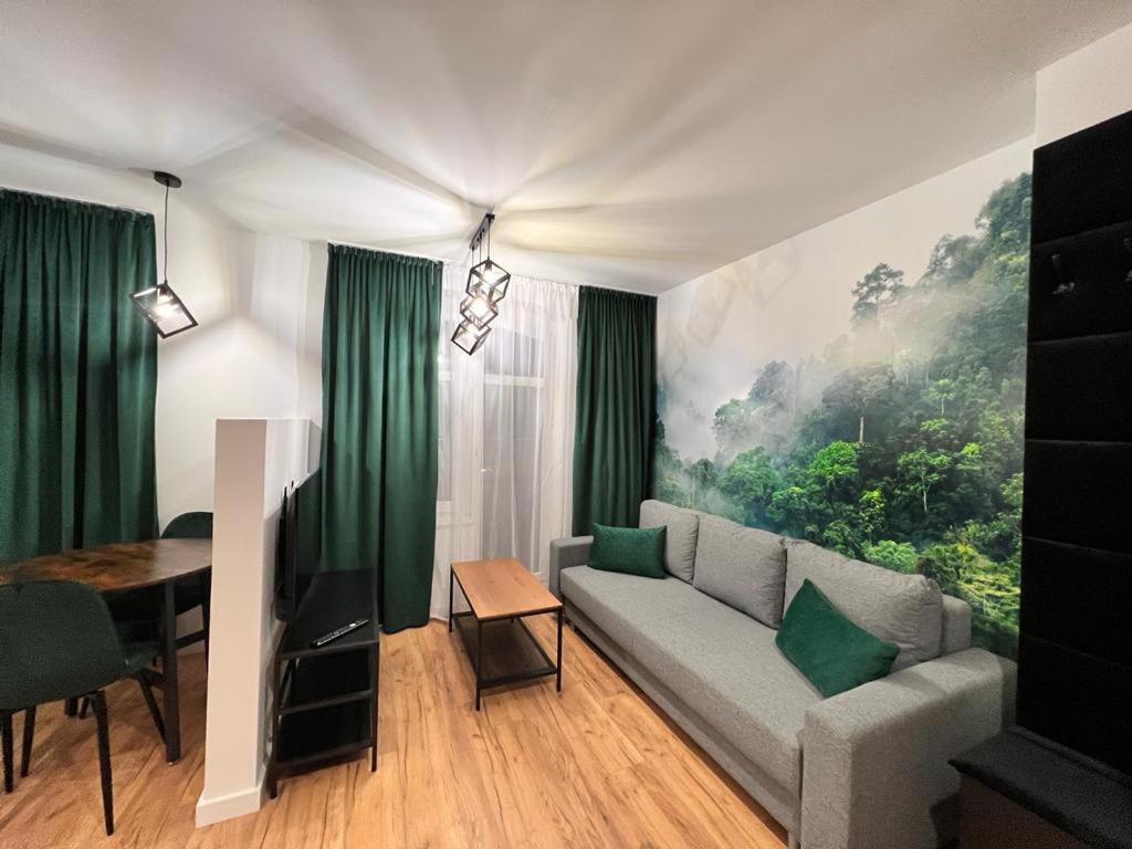Green Hill Apartments Катовице Экстерьер фото