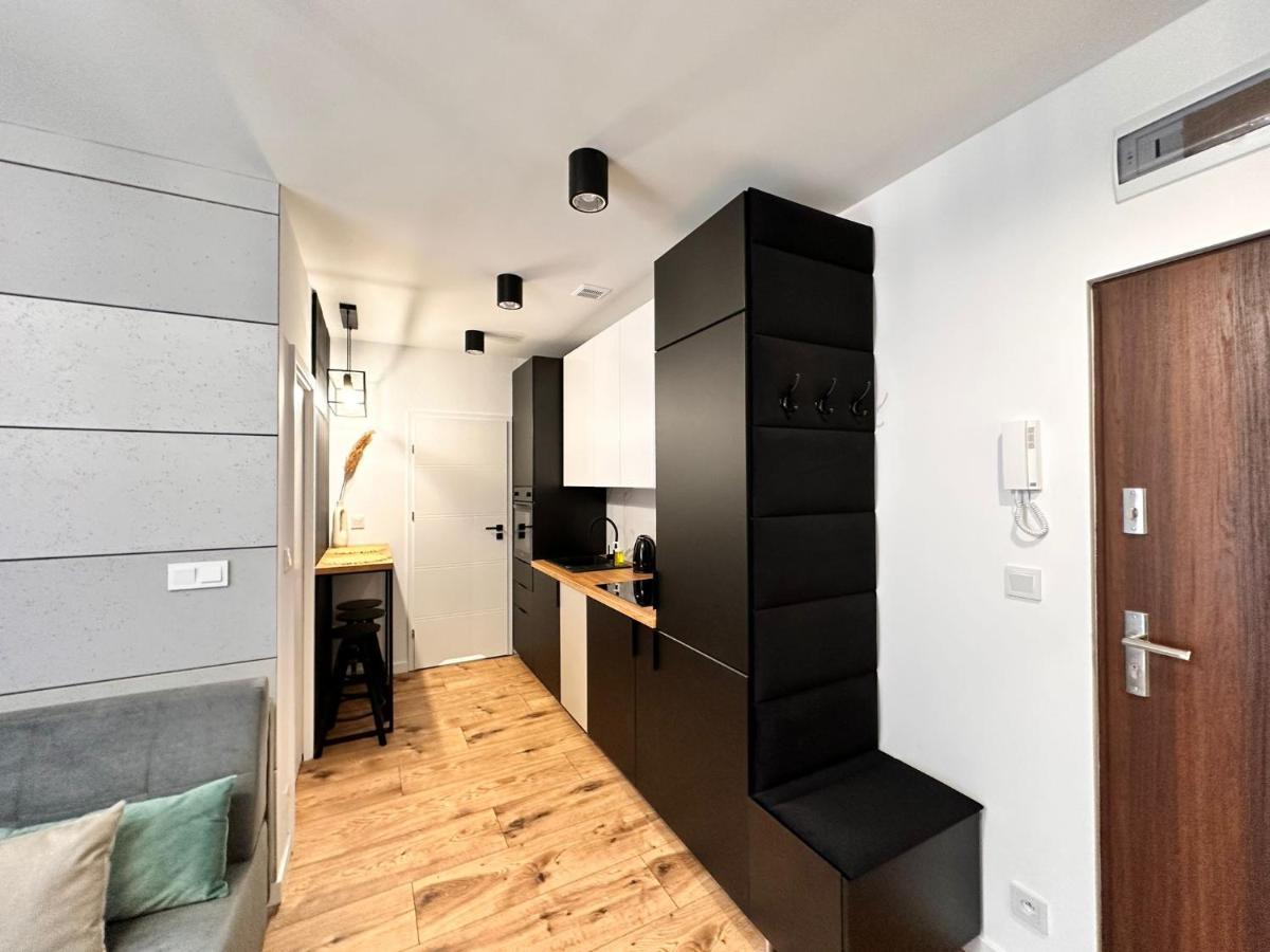 Green Hill Apartments Катовице Экстерьер фото
