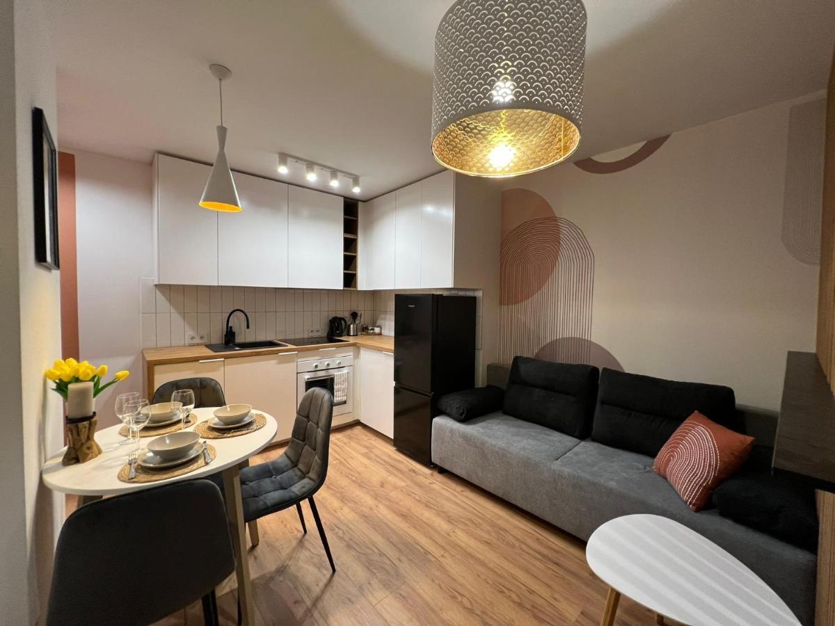 Green Hill Apartments Катовице Экстерьер фото