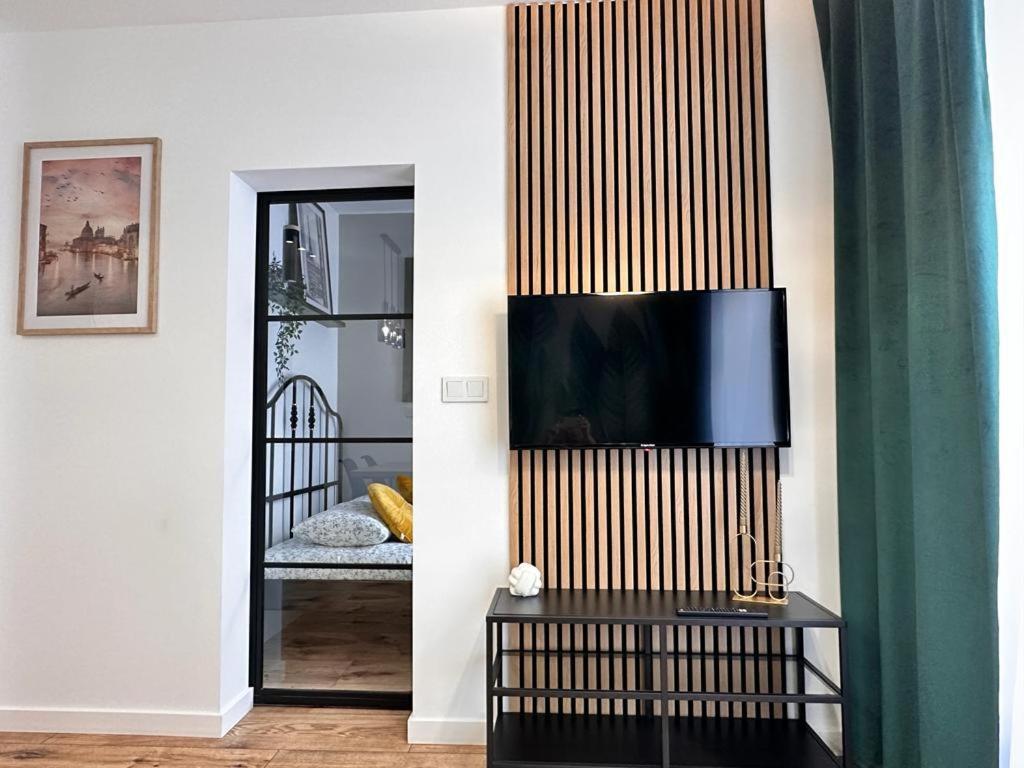 Green Hill Apartments Катовице Экстерьер фото