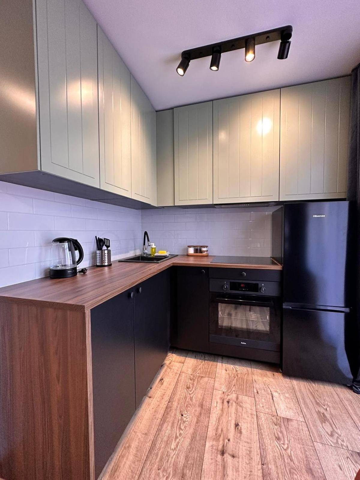 Green Hill Apartments Катовице Экстерьер фото