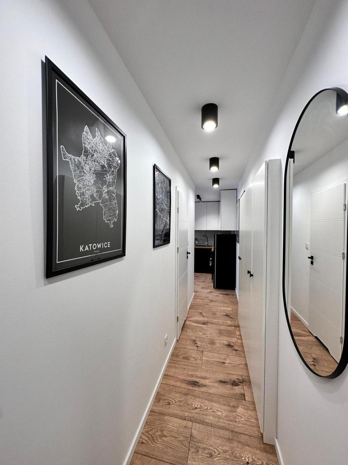 Green Hill Apartments Катовице Экстерьер фото