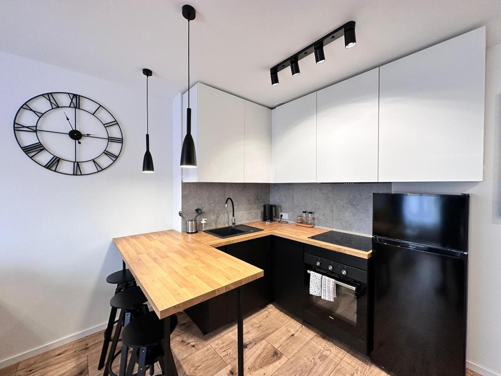 Green Hill Apartments Катовице Экстерьер фото