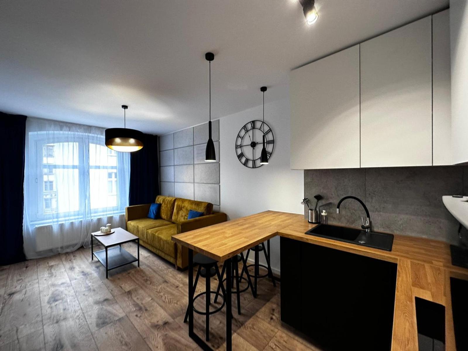 Green Hill Apartments Катовице Экстерьер фото